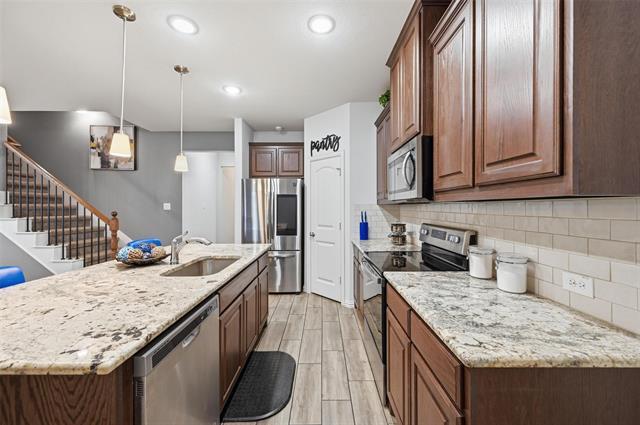 Building Photo - 196 Lady Bird Dr