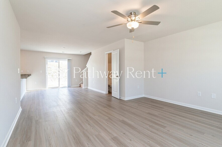 Building Photo - 8026 Moose Crk Dr