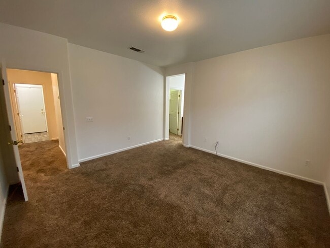 Building Photo - Cute Home in EGUSD