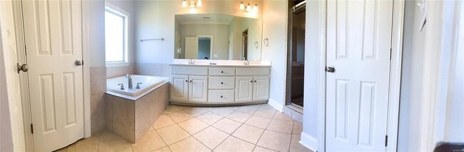 Building Photo - 9537 Greythorne Way