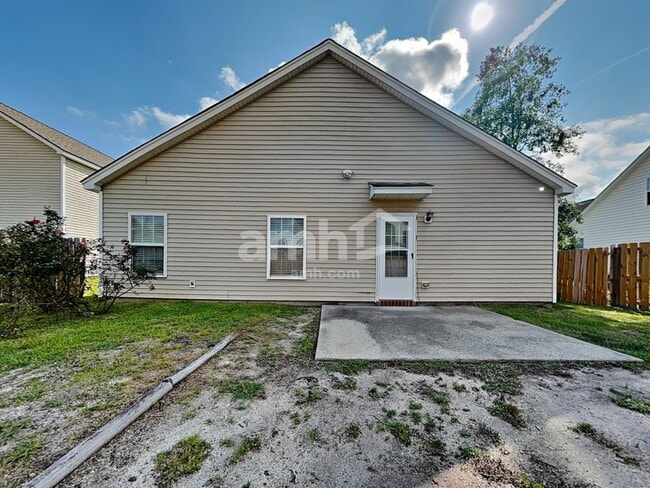 Building Photo - 244 Tigers Paw Dr