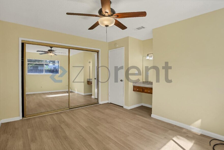Building Photo - Unit 8922 San Pasqual way