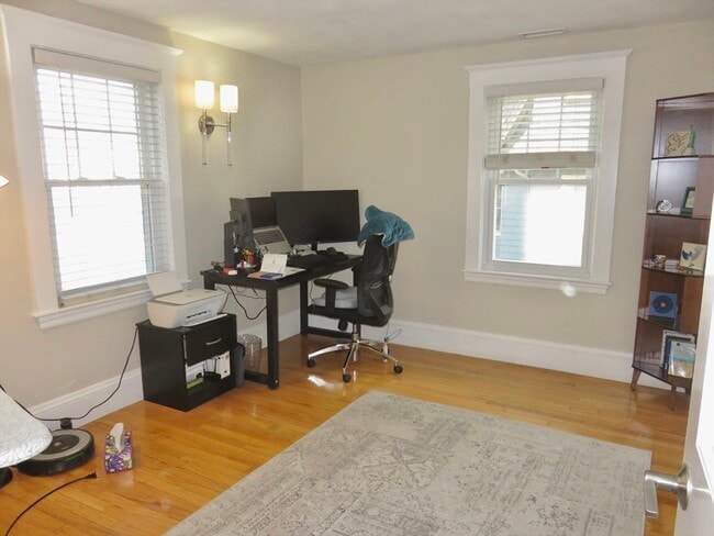 Building Photo - 35 Lovell Rd