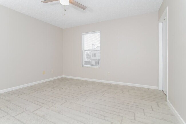 Building Photo - 313 Effington Ln