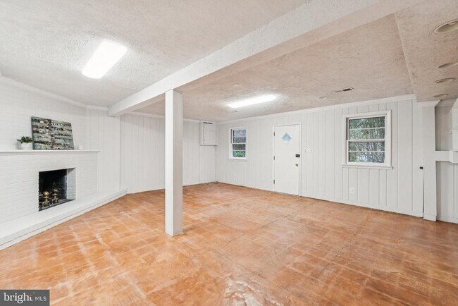 Building Photo - 1624 41st St N