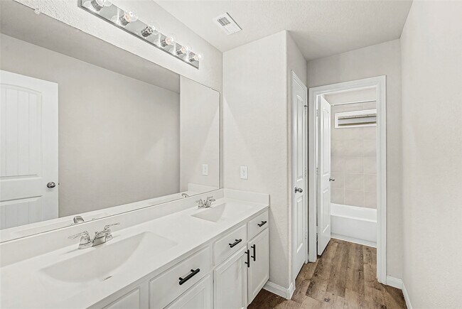 Building Photo - 3641 Cub Dr