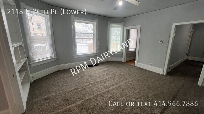 Building Photo - 2118 N 24th Pl