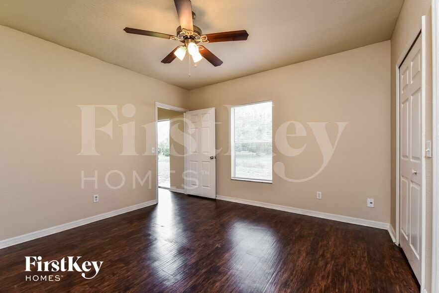 Building Photo - 6840 Abady Ln