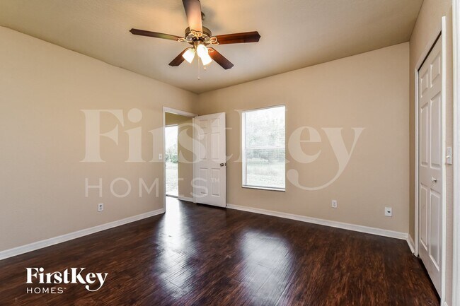 Building Photo - 6840 Abady Ln