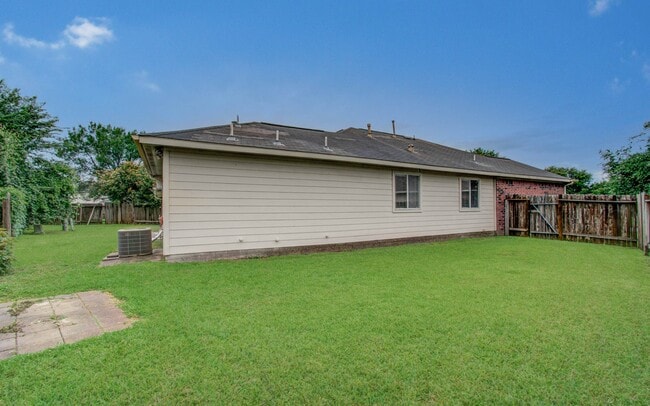 Building Photo - 11714 Sweet Willow Ct
