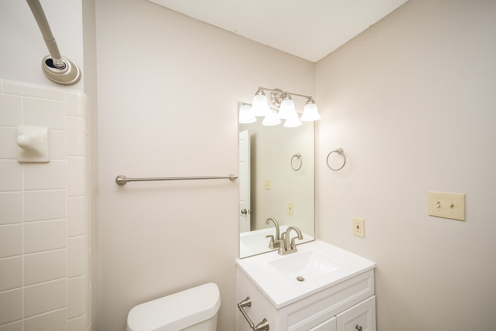 Building Photo - 4320 Whispering Bend Cove N