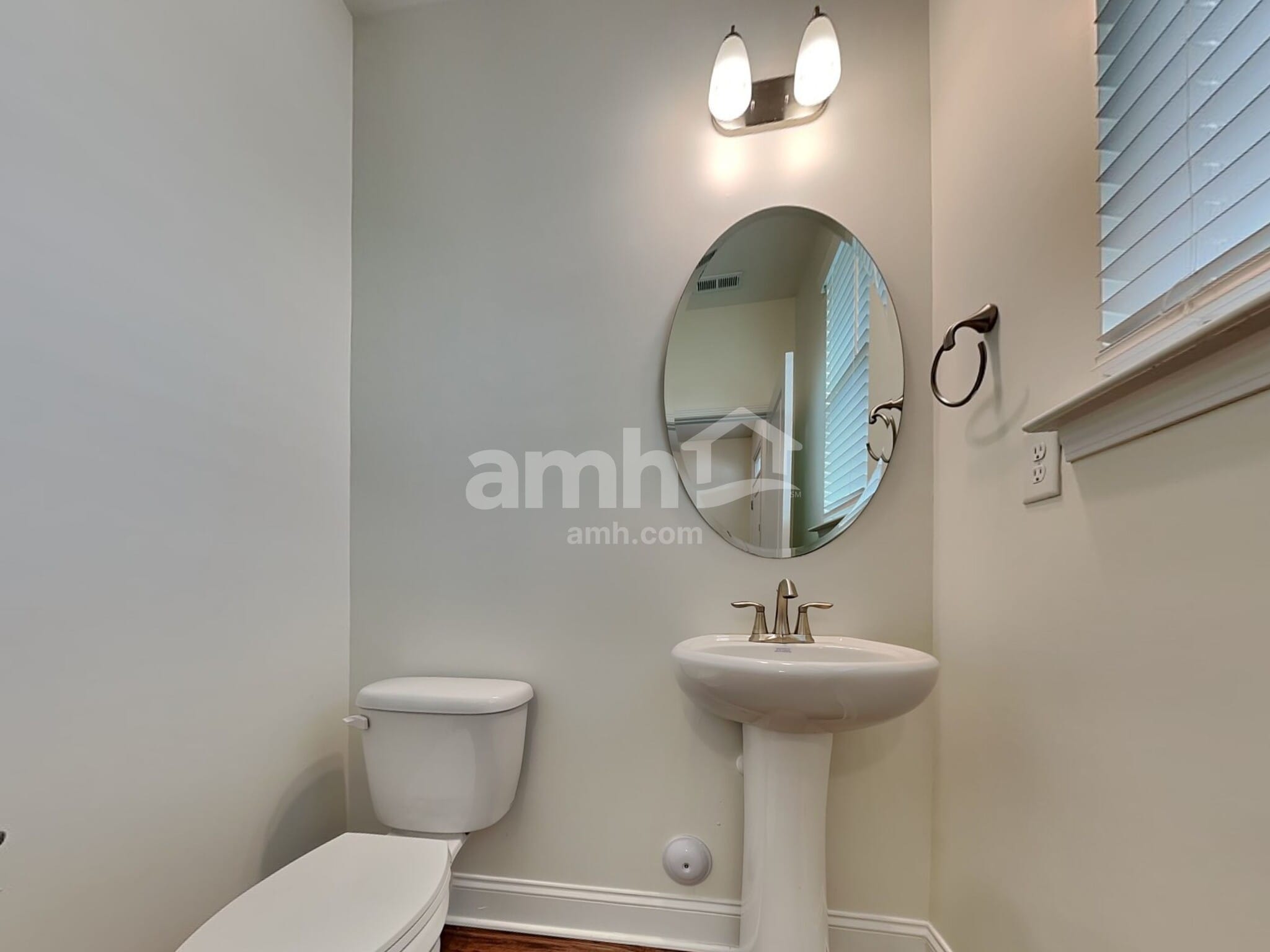 Building Photo - 427 Catawba St