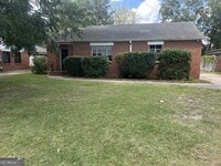 Building Photo - 1970 Vining Cir