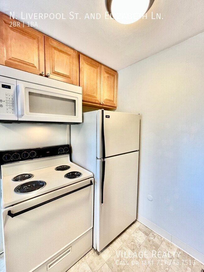 Building Photo - 55 N Liverpool St