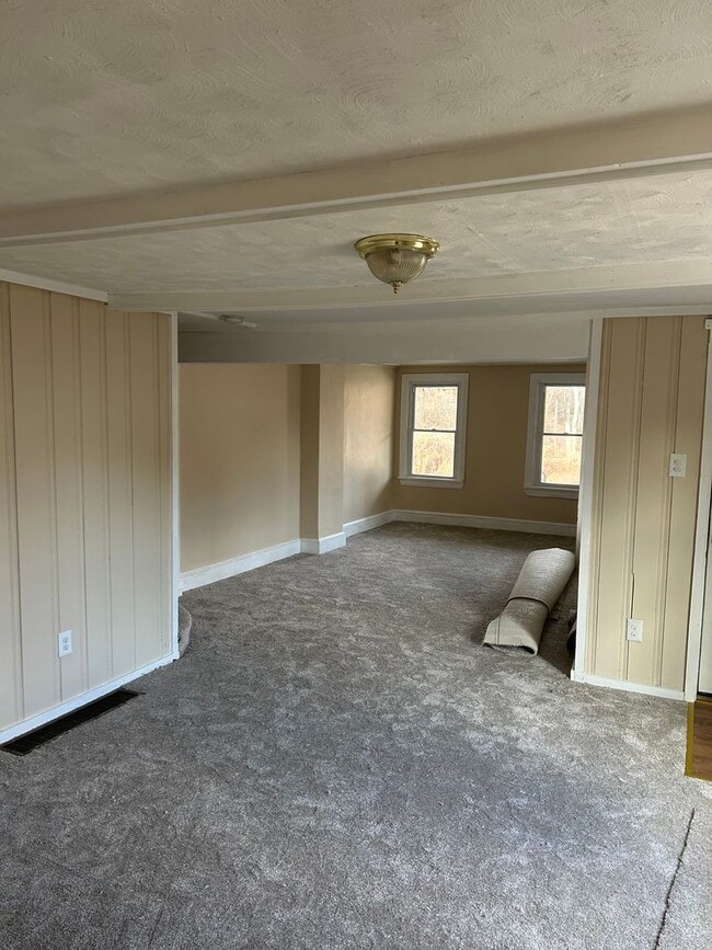 Building Photo - 12-14 Chapel