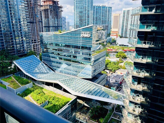 Building Photo - 801 S Miami Ave