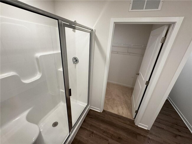 Building Photo - Spring Hill House