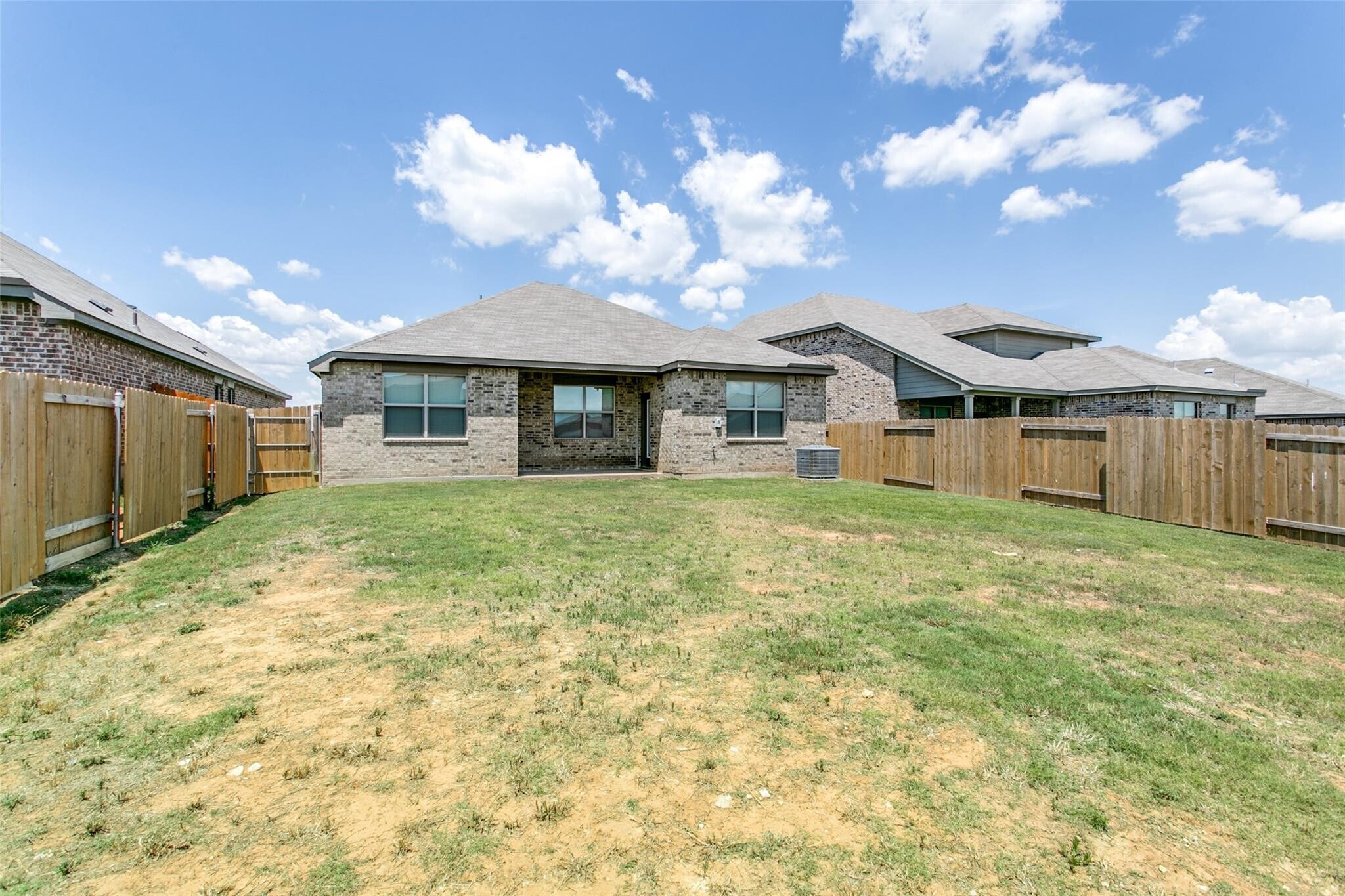 Building Photo - 13645 Lansman Dr