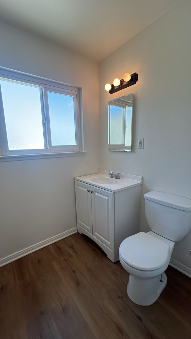 Building Photo - (APPLICATION PENDING) West Lancaster Home