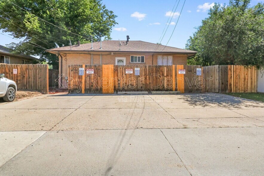 Building Photo - 1161 Dayton St