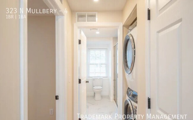 Building Photo - 323 N Mulberry St