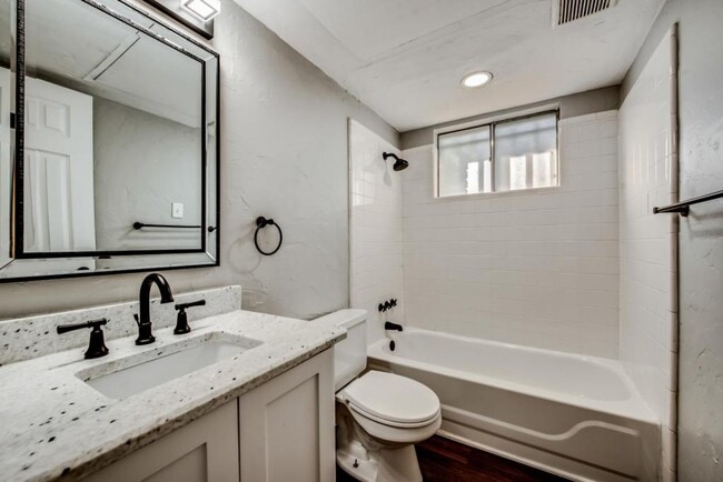 Building Photo - 1328 S Henderson St