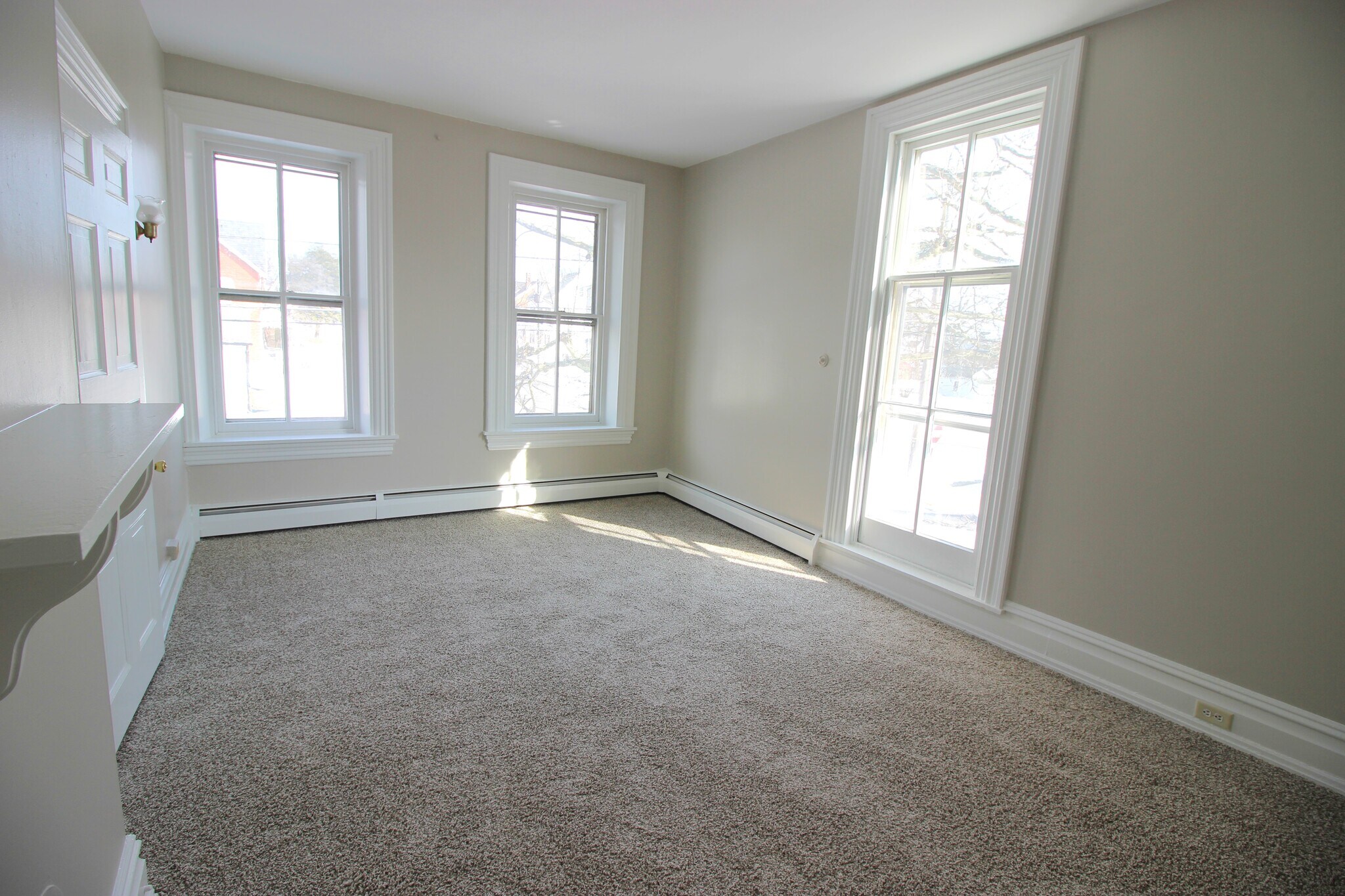 Building Photo - 322 Hodgson St