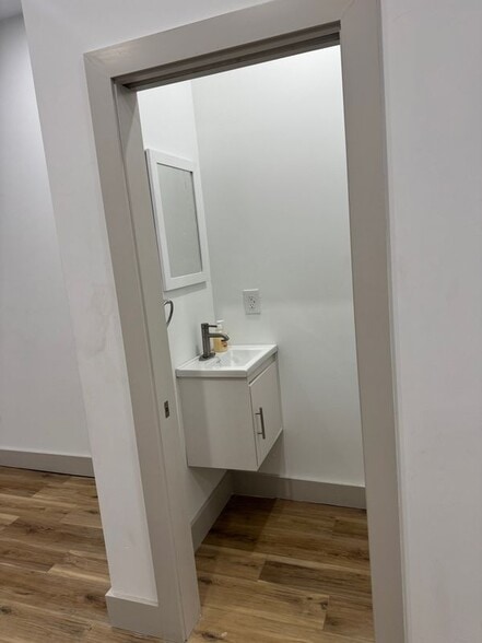 Building Photo - 2116 N Natrona St