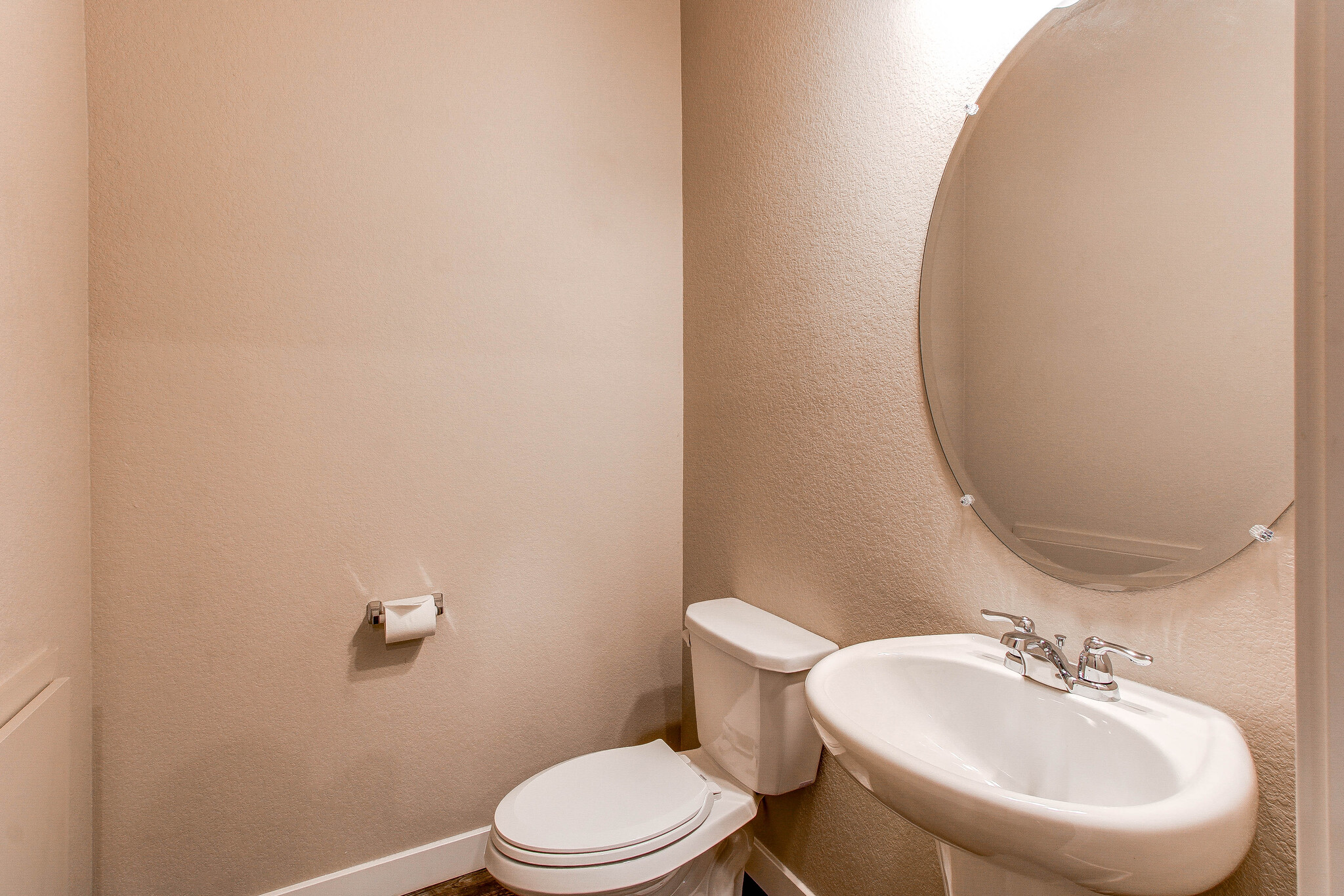 Powder bath - 1745 W 66th Ave