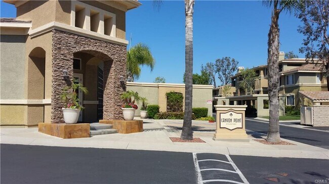 Building Photo - FURNISHED  1 bed/ 1 bath updated home in Aliso Viejo w/Fireplace
