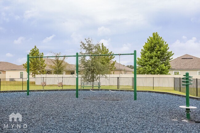 Building Photo - 3995 Emilio Ln