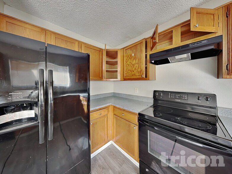 Building Photo - 1506 Briarpath Ln