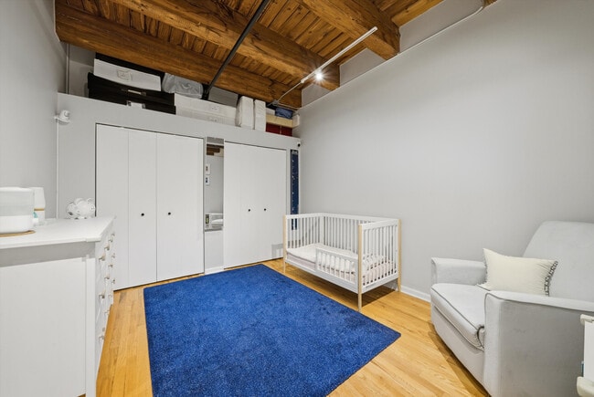 Building Photo - 520 W Huron St