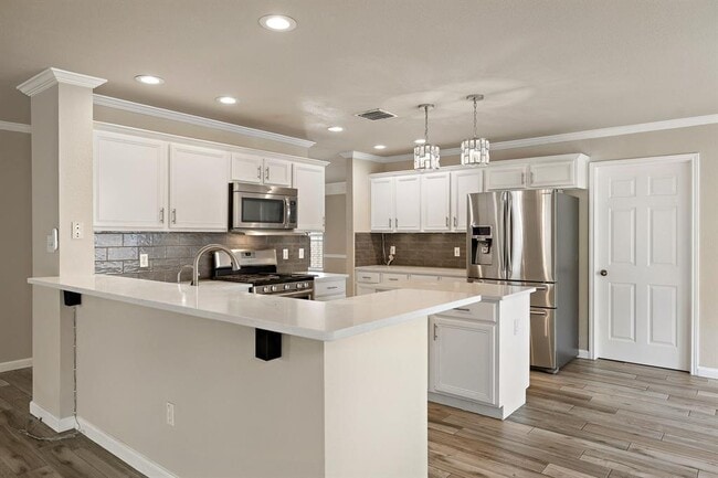 Building Photo - 3809 Tailfeather Dr