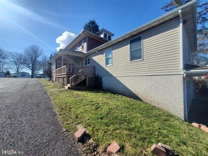 Building Photo - 2871 E High St