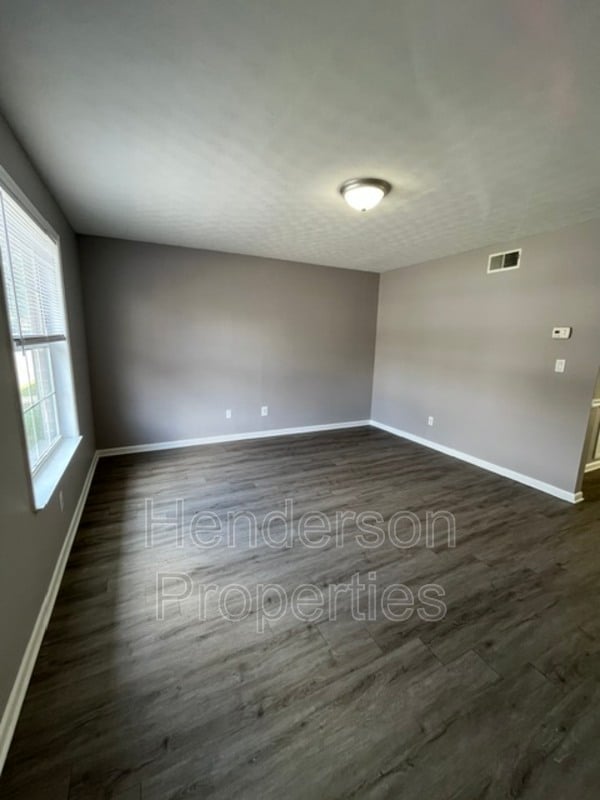 Building Photo - 1343 N 6th St