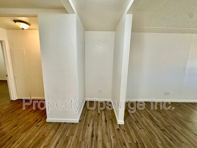 Building Photo - 1516 Yale Ct