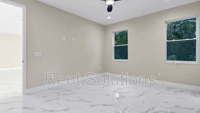 Building Photo - 2839 60th Ave N