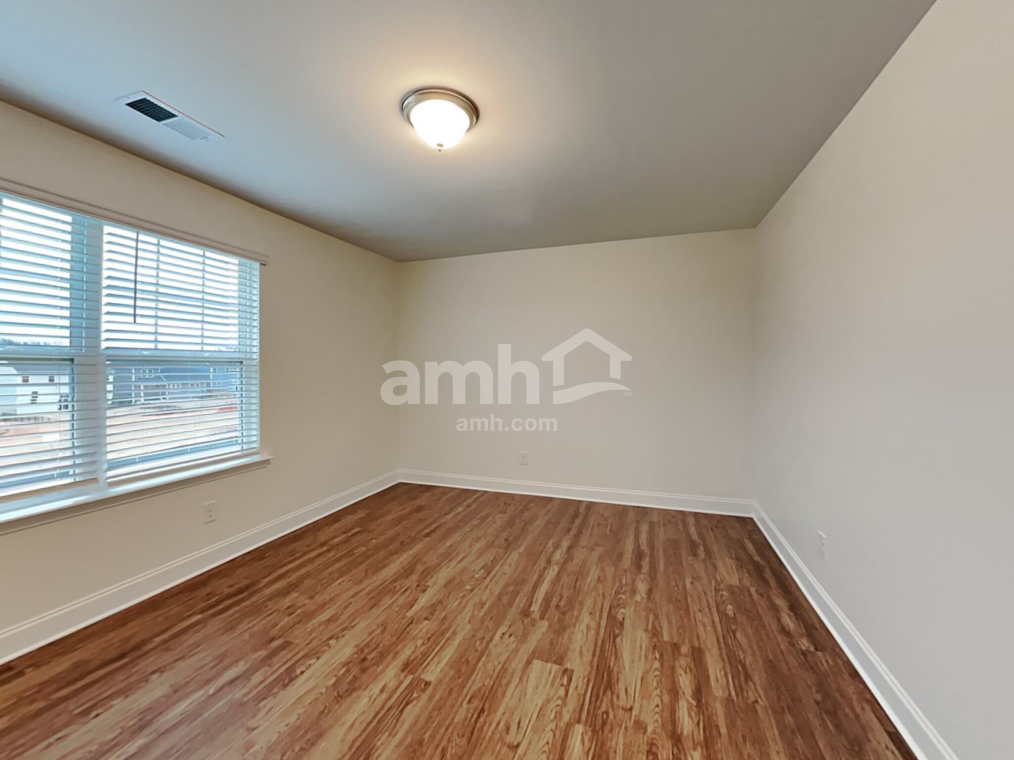 Building Photo - 137 Hazel Pk Dr