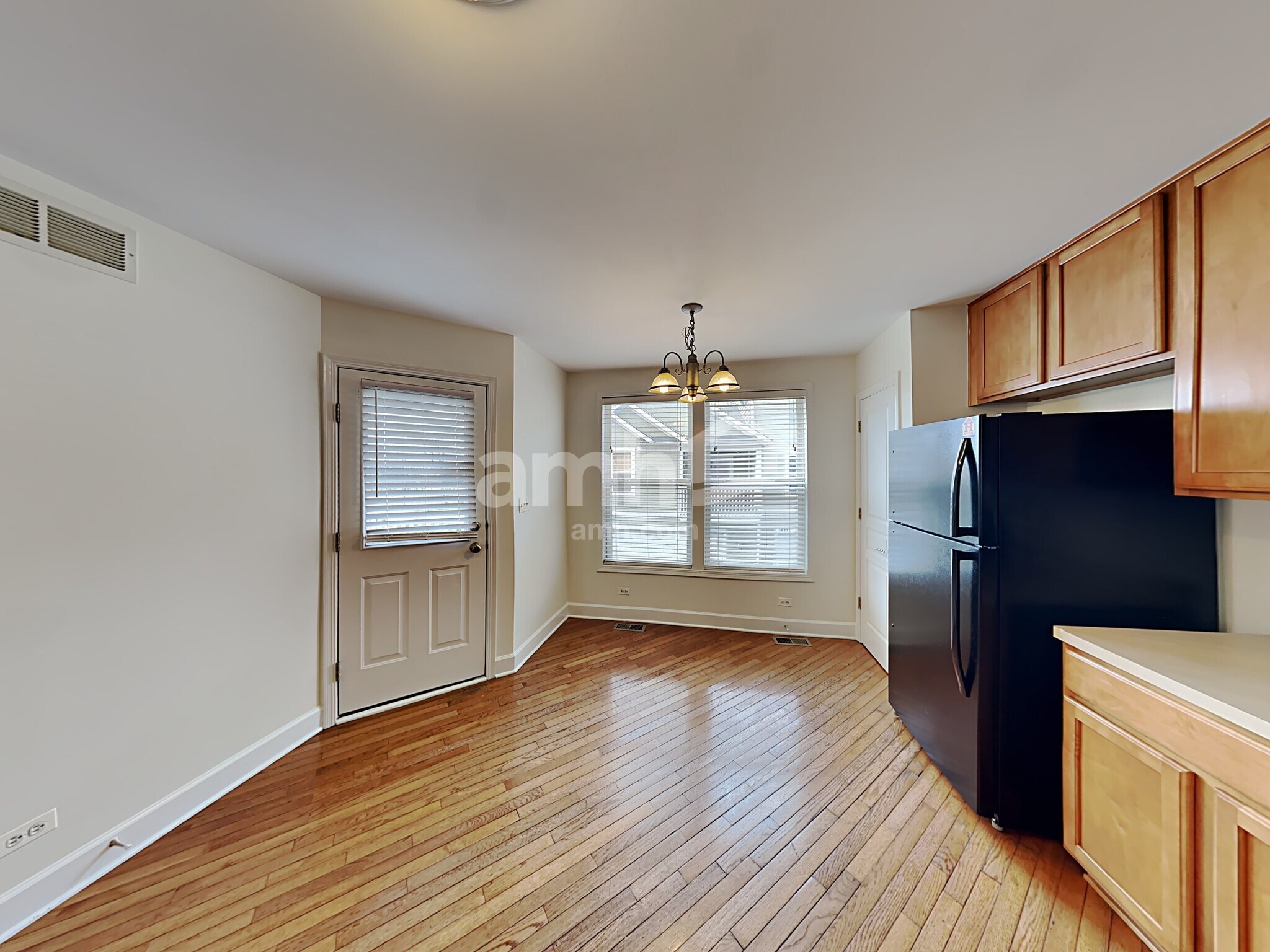 Building Photo - 2449 Emily Ln