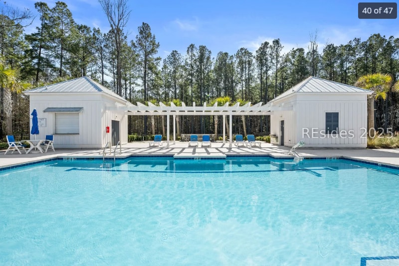 Building Photo - 320 Corn Ml Wy