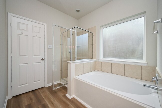 Building Photo - 3335 Dale Ridge Trail