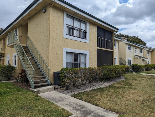 Building Photo - 3990 NW 87th Ave