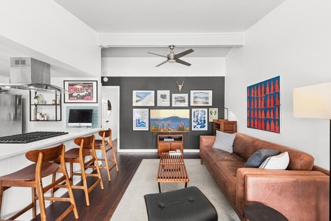 Building Photo - 5601 Woodrow Ave