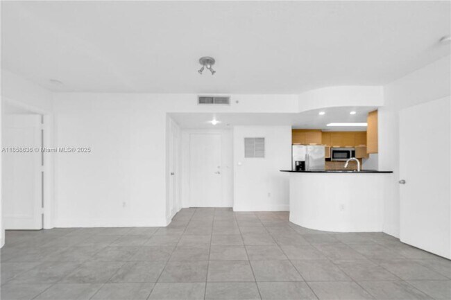 Primary Photo - 2 bedroom in North Bay Village FL 33141