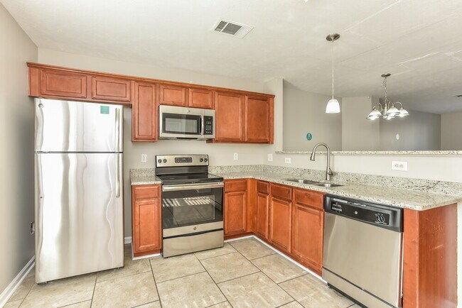 Building Photo - 8025 Logan Dr