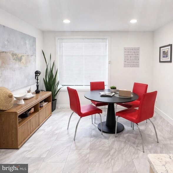 Building Photo - 8966 Footed Ridge