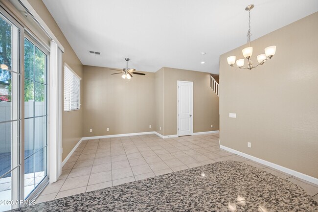 Building Photo - 1367 S Country Club Dr