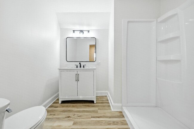 Building Photo - 260 E Beecher St