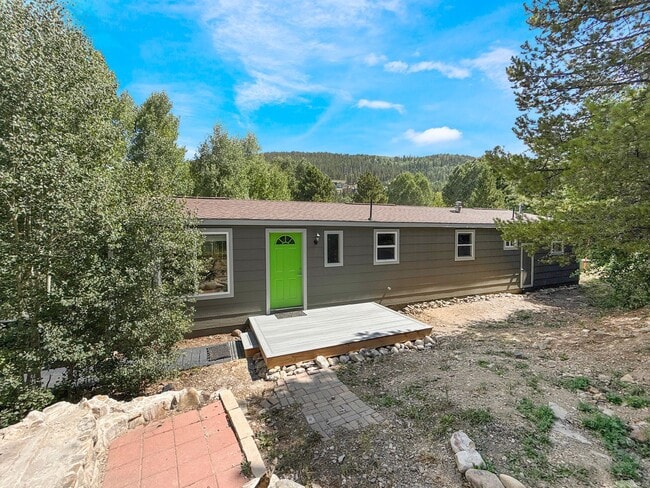 Building Photo - Newly renovated French Creek Home! Updates...